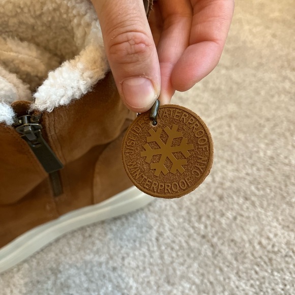 J Slides Torrie water resistant boots - Picture 8 of 11